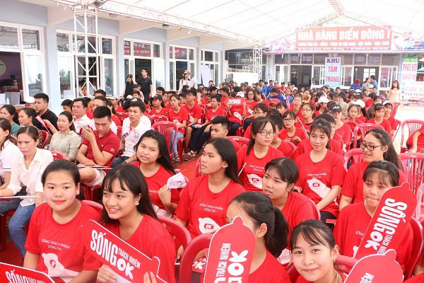 Chương trình "Sống trách nhiệm - Sống Ok" được tổ chức tại bãi biển Đồ Sơn. Chương trình "Sống trách nhiệm - Sống Ok" được tổ chức tại bãi biển Đồ Sơn.