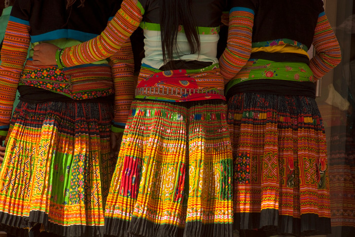 Trang phục ngày Tết của các thiếu nữ người H&apos;Mông. Ảnh: Tùng Dương.