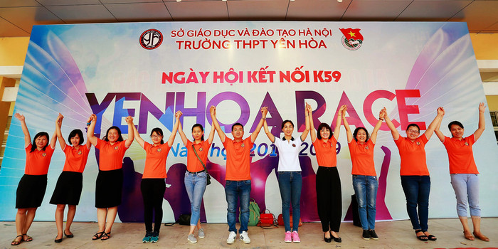 Nhà giáo Nguyễn Thị Nhiếp - Hiệu trưởng trường Trung học phổ thông Yên Hòa, Hà Nội: Thực sự nếu lúc đó tôi có kinh nghiệm thì tôi không bao giờ để em học sinh đó phải chuyển trường. Ảnh: Nhân vật cung cấp. Nhà giáo Nguyễn Thị Nhiếp - Hiệu trưởng trường Trung học phổ thông Yên Hòa, Hà Nội: Thực sự nếu lúc đó tôi có kinh nghiệm thì tôi không bao giờ để em học sinh đó phải chuyển trường. Ảnh: Nhân vật cung cấp.