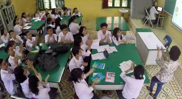 Cô không cần lớp mình đứng đầu nhưng cũng đừng có đứng bét, cách hành xử với các bạn phải văn minh, có văn hóa. Giao tiếp với thầy cô giáo phải tôn trọng, lễ phép. Ảnh: Cô Ngọc cung cấp.