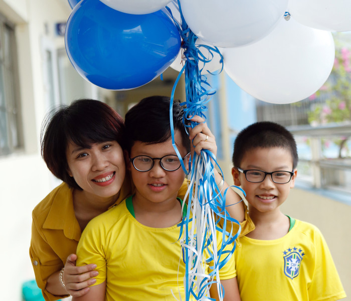 Mỗi học sinh đều có tính cách khác nhau nên không thể đánh giá theo một tiêu chí.