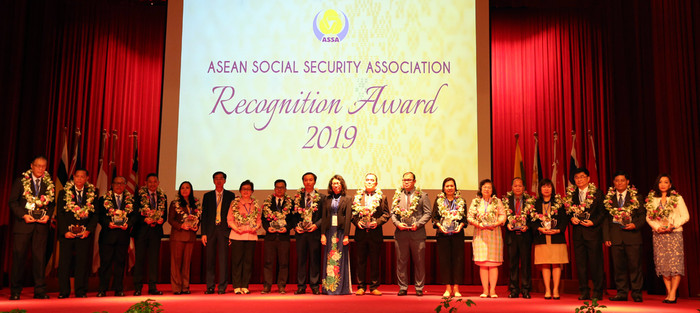 Chủ tịch ASSA nhiệm kỳ 2018-2019, Thứ trưởng, Tổng Giám đốc Bảo hiểm xã hội Việt Nam Nguyễn Thị Minh phát biểu khai mạc Hội nghị ASSA 36 trao giải thưởng ASSA 2019 cho các tổ chức thành viên.