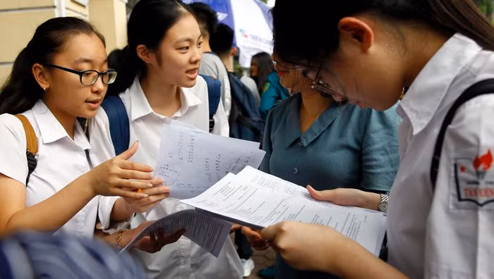 Học Toán là phải học được cái tinh hoa của Toán, nó sẽ giúp cho học sinh biết cách quan sát, biết suy luận, biết sáng tạo chứ không phải để thuộc lòng mấy công thức hoặc giải mấy bài toán mẫu. Ảnh minh họa: Tùng Dương. Học Toán là phải học được cái tinh hoa của Toán, nó sẽ giúp cho học sinh biết cách quan sát, biết suy luận, biết sáng tạo chứ không phải để thuộc lòng mấy công thức hoặc giải mấy bài toán mẫu. Ảnh minh họa: Tùng Dương.