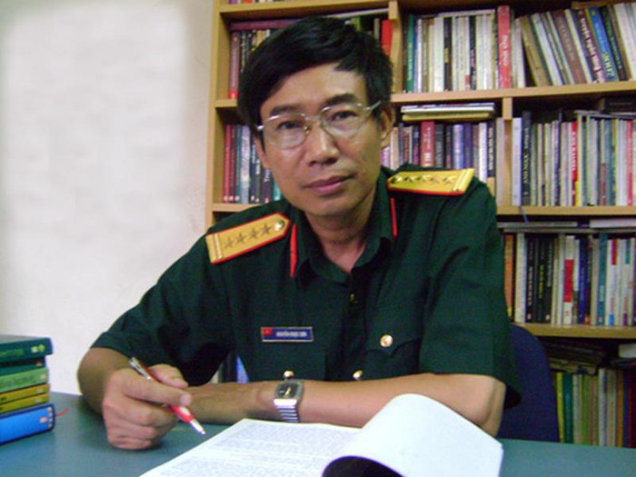 Đại tá nhà văn - Sương Nguyệt Minh. Ảnh: Nhân vật cung cấp. Đại tá nhà văn - Sương Nguyệt Minh. Ảnh: Nhân vật cung cấp.