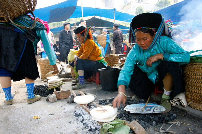 Bánh nướng được làm từ bột hoa tam giác mạch. Ảnh: Tùng Dương. Bánh nướng được làm từ bột hoa tam giác mạch. Ảnh: Tùng Dương.