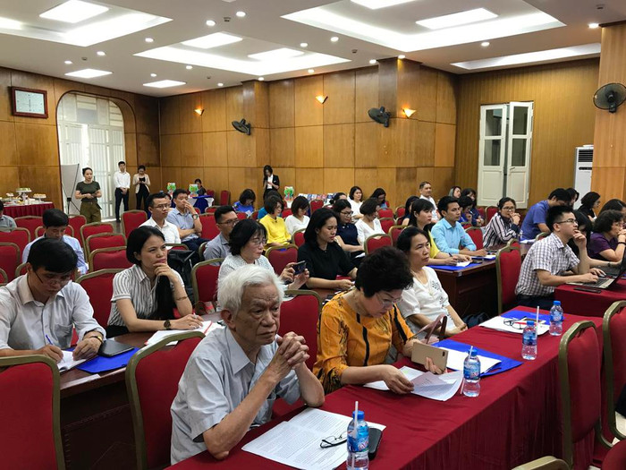 Phần đầu tiên này sẽ được thực hiên thông qua chương trình đào tạo “7 thói quen hiệu quả” của Stephen Covey. Ảnh: Tùng Dương. Phần đầu tiên này sẽ được thực hiên thông qua chương trình đào tạo “7 thói quen hiệu quả” của Stephen Covey. Ảnh: Tùng Dương.