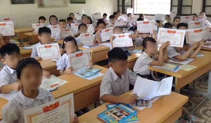 Báo cáo kêu như chuông, như là niềm tự hào. Điểm mười do bệnh thành tích mà ra.Ảnh minh họa: vov. Báo cáo kêu như chuông, như là niềm tự hào. Điểm mười do bệnh thành tích mà ra.Ảnh minh họa: vov.