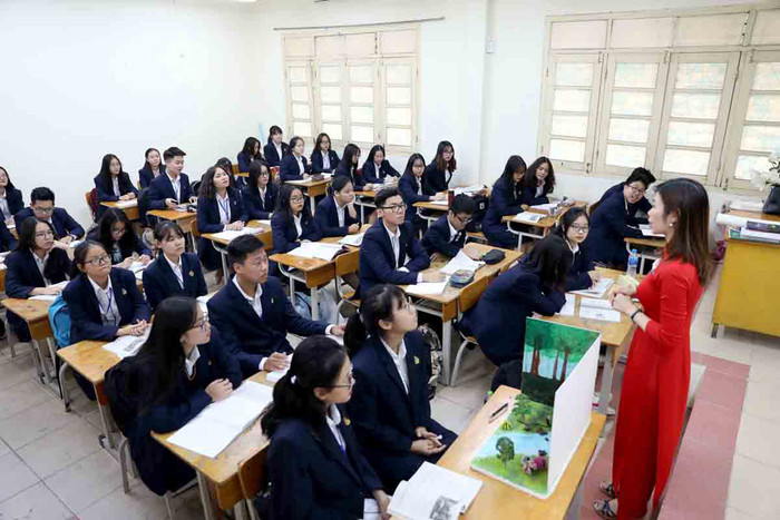 Những ngày đầu tiên trên cương vị chủ nhiệm lớp, tôi rất hồi hộp, giờ đây mình sẽ là nhân vật trung gian đóng vai trò kết nối giữa gia đình với nhà trường. Ảnh do nhân vật cung cấp. Những ngày đầu tiên trên cương vị chủ nhiệm lớp, tôi rất hồi hộp, giờ đây mình sẽ là nhân vật trung gian đóng vai trò kết nối giữa gia đình với nhà trường. Ảnh do nhân vật cung cấp.