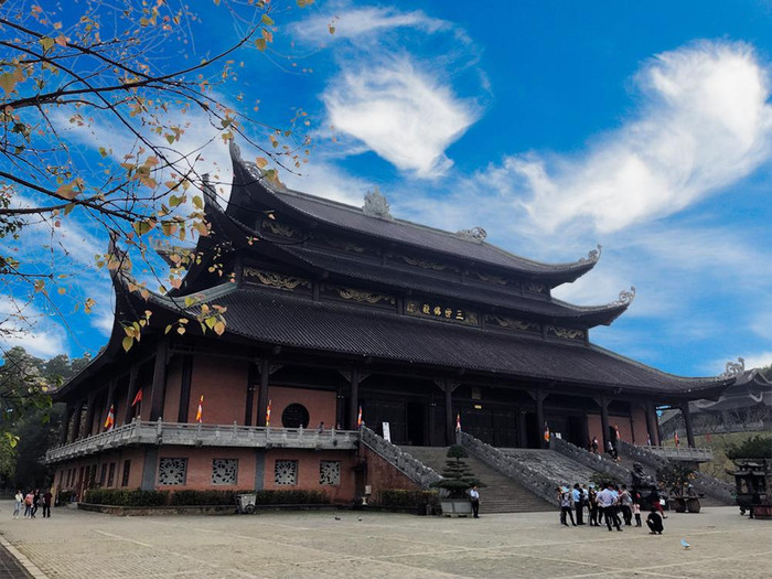 Chùa Bái Đính mới được xây dựng, có quy mô diện tích 1.005,3 ha, nằm trong quy hoạch tổng thể Khu du lịch Tràng An. Ảnh : TD. Chùa Bái Đính mới được xây dựng, có quy mô diện tích 1.005,3 ha, nằm trong quy hoạch tổng thể Khu du lịch Tràng An. Ảnh : TD.