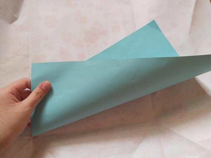 Đây là phần thưởng cho học sinh tham dự lễ tuyên dương học sinh tiêu biểu năm học 2018 -2019 của Quận Cầu Giấy, Hà Nội. Điều đó thể hiện sự cẩu thả của những người làm công tác giáo dục. Ảnh: Các phụ huynh cung cấp.