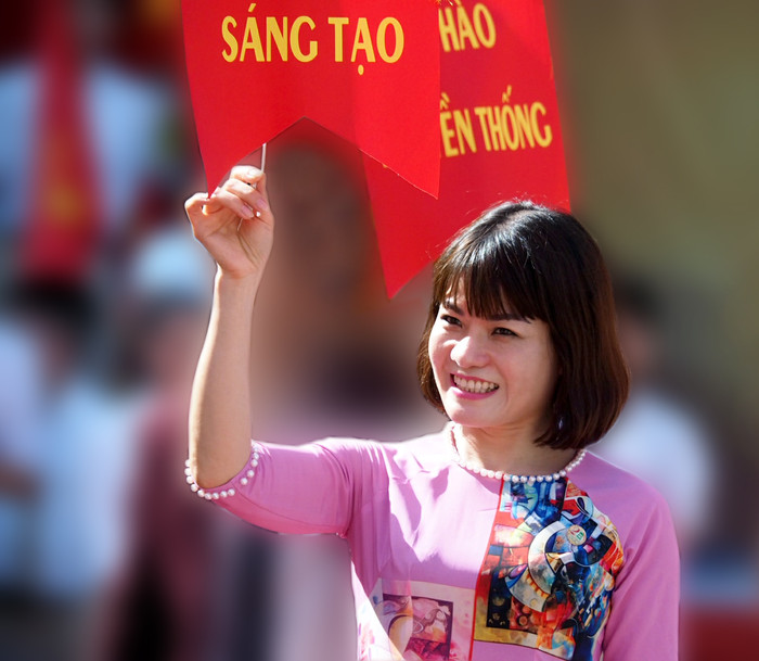 Nhà giáo Nguyễn Thị Nhiếp - Hiệu trưởng trường Trung học phổ thông Yên Hòa, Hà Nội: Tôi quan tâm và đầu tư vào giáo viên chủ nhiệm, và phải là người như thế nào thì tôi mới phân công làm công tác chủ nhiệm. Ảnh: Nhân vật cung cấp. Nhà giáo Nguyễn Thị Nhiếp - Hiệu trưởng trường Trung học phổ thông Yên Hòa, Hà Nội: Tôi quan tâm và đầu tư vào giáo viên chủ nhiệm, và phải là người như thế nào thì tôi mới phân công làm công tác chủ nhiệm. Ảnh: Nhân vật cung cấp.