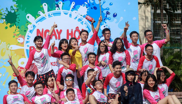 Trong mọi hoạt động của học sinh đều có sự tham gia của cô Hiệu trưởng. Ảnh: Nhân vật cung cấp. Trong mọi hoạt động của học sinh đều có sự tham gia của cô Hiệu trưởng. Ảnh: Nhân vật cung cấp.