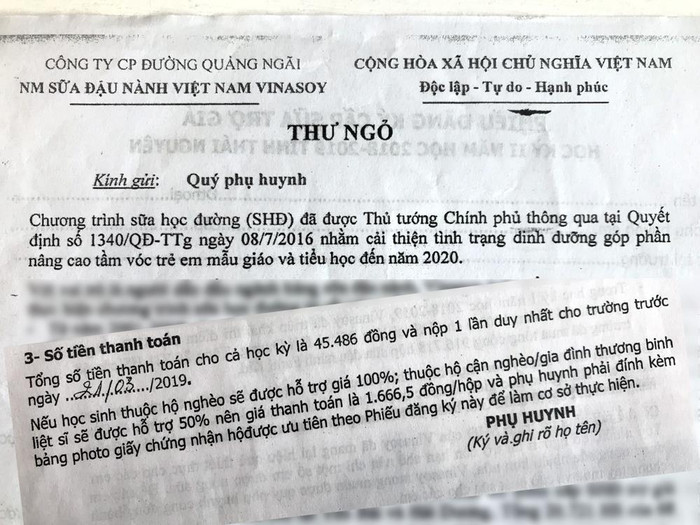 Thư ngỏ mời các phụ huynh mua sữa, có những lời mở đầu dễ gây nhầm lẫn với Quyết định của Thủ tướng chính phủ: Ảnh: Tùng Dương.