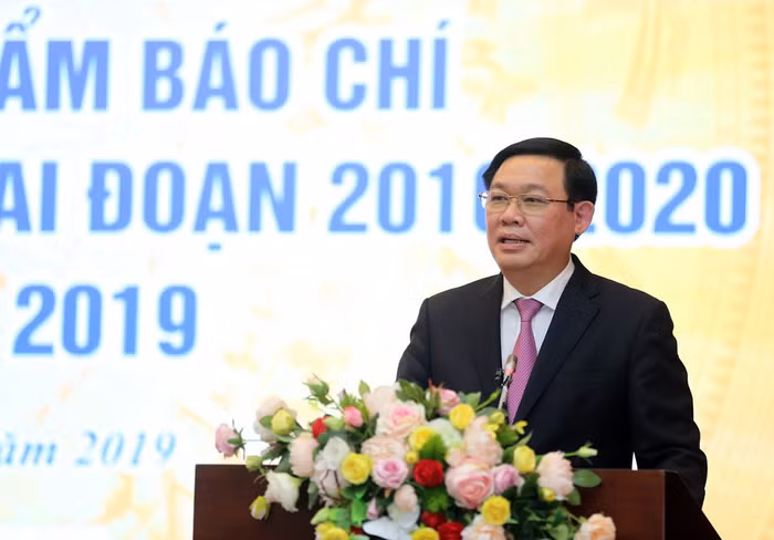 Phó Thủ tướng Vương Đình Huệ, Trưởng Ban Chỉ đạo các Chương trình mục tiêu quốc gia, phát biểu tại buổi lễ. Ảnh: Tùng Dương,