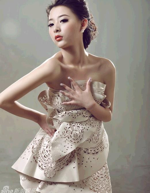 “Là một ngôi sao có rất nhiều con đường đi, tuy nhiên một ngôi sao với một diễn viên có rất nhiều điểm khác biết, tôi chỉ muốn làm một diễn viên giỏi và mong muốn sẽ gặp may mắn. Được sự quan tâm của truyền thông báo chí chưa hẳn đã là khả năng việc tôi có thi đỗ năm nay so với các thí sinh khác hay không”, Chỉ Vy tâm sự.