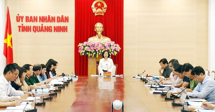 Lãnh đạo tỉnh Quảng Ninh yêu cầu ngành giáo dục và các địa phương rà soát các điều kiện bảo đảm tổ chức thi Trung học phổ thông quốc gia 2019 đúng quy định. (Ảnh: Báo Quảng Ninh) Lãnh đạo tỉnh Quảng Ninh yêu cầu ngành giáo dục và các địa phương rà soát các điều kiện bảo đảm tổ chức thi Trung học phổ thông quốc gia 2019 đúng quy định. (Ảnh: Báo Quảng Ninh)