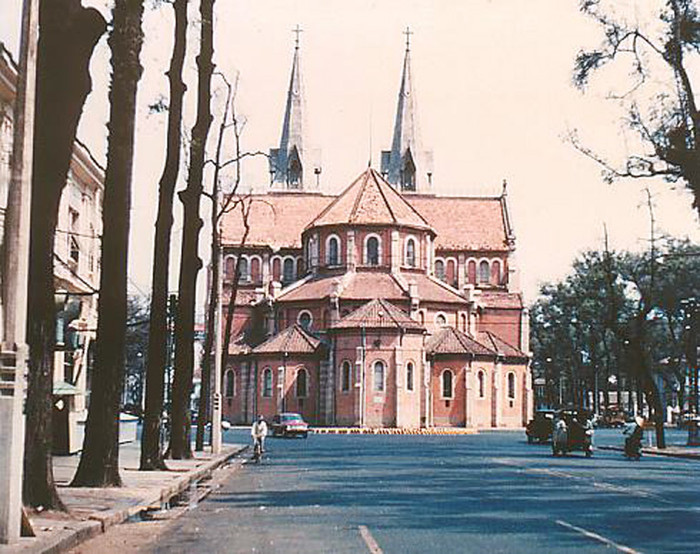 Sài Gòn 1968-1969. Đường Duy Tân. Sài Gòn 1968-1969. Đường Duy Tân.