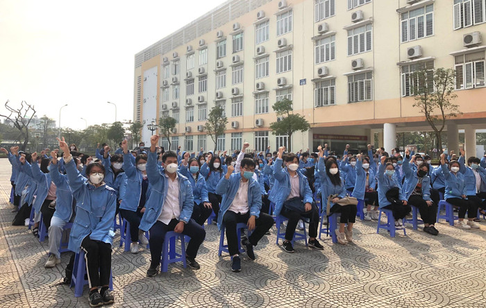 Học sinh thể hiện quyết tâm đạt thành tích cao trong kỳ thi (Ảnh: CTV)