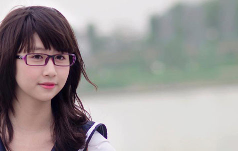 Quỳnh Anh luôn được mời làm mẫu cho các báo giấy, và là mẫu teen.