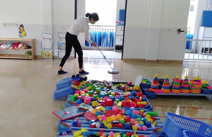 Nhiều trường mầm non tư thục tại Hải Phòng có nguy cơ mất giáo viên bởi nhiều giáo viên kiếm việc khác để mưu sinh (Ảnh: LT) Nhiều trường mầm non tư thục tại Hải Phòng có nguy cơ mất giáo viên bởi nhiều giáo viên kiếm việc khác để mưu sinh (Ảnh: LT)