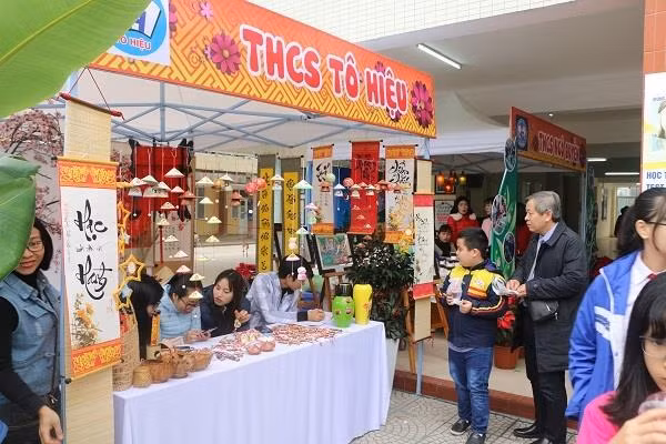 Các gian hàng được thiết kế, trang trí theo phong cách Nhật Bản đẹp và độc đáo. (Ảnh: CTV) Các gian hàng được thiết kế, trang trí theo phong cách Nhật Bản đẹp và độc đáo. (Ảnh: CTV)