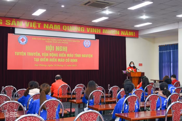 Trường Đại học Hàng Hải Việt Nam phát động sinh viên, cán bộ, giảng viên tham gia hiến máu tại "Điểm hiến máu cố định" đặt tại trường (Ảnh: CTV)