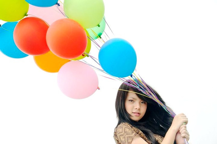 Gương mặt tâm trạng, nhưng vẫn rất xinh xắn, đáng yêu.