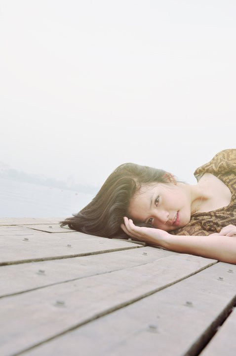 Một Thu Trang rất lạ: trưởng thành, nữ tính và quyến rũ.