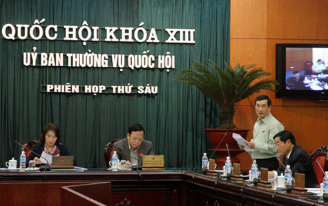 Nêu ý kiến đề nghị đổi tên ĐH Quốc gia song ông Đào Trọng Thi cũng khẳng định đây là một thương hiệu lớn. Ảnh: N.H. Nêu ý kiến đề nghị đổi tên ĐH Quốc gia song ông Đào Trọng Thi cũng khẳng định đây là một thương hiệu lớn. Ảnh: N.H.