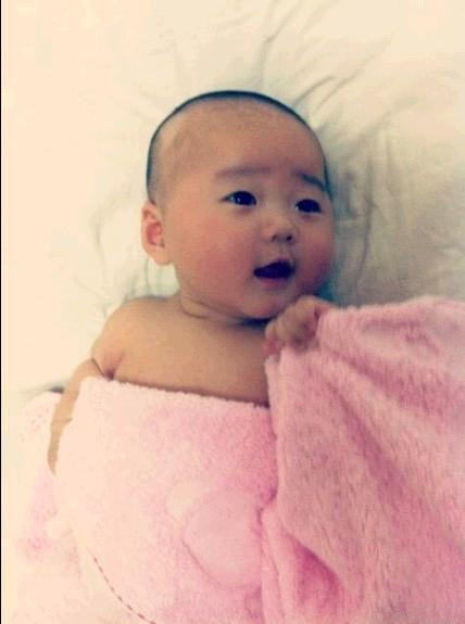 Những hình ảnh đáng yêu thường ngày của cậu nhóc.