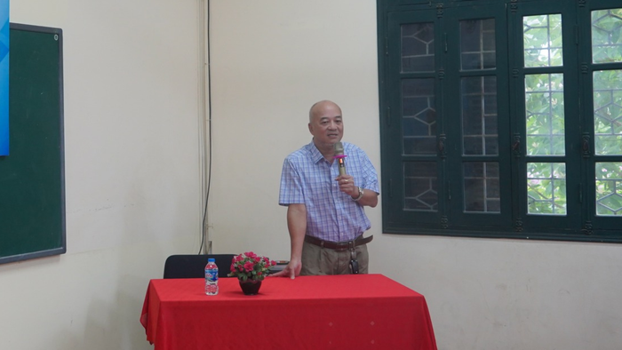 Tiến sĩ Trần Anh Vũ, Bí thư Đảng ủy Trường Đại học Phương Đông. (Ảnh: website nhà trường) White Blue Modern Minimalist Business Proposal Presentation (1).png