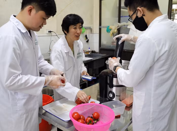 Công nghệ cô đặc nước quả nhiệt đới tích hợp các quá trình màng - JEVA giúp nông dân giải quyết "được mùa mất giá". Ảnh: Trần Công Đạt.