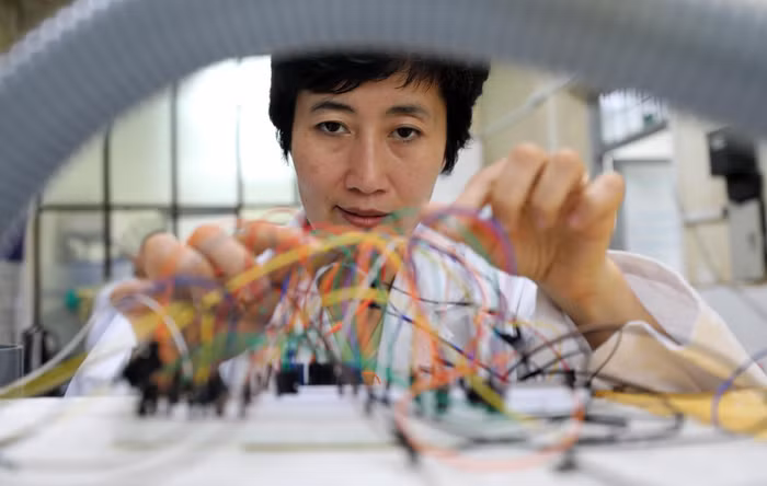 Phó giáo sư, Tiến sĩ Nguyễn Minh Tân: "Kết quả công nghệ xanh - JEVA của tôi có thể nói tạm thành công sau hơn 6 năm nghiên cứu”. Ảnh: Trần Công Đạt.