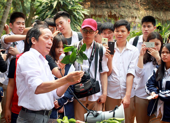 Học sinh Trường Trung học phổ thông Phan Huy Chú (quận Đống Đa, Hà Nội) trong giờ học trải nghiệm. Ảnh: NVCC.