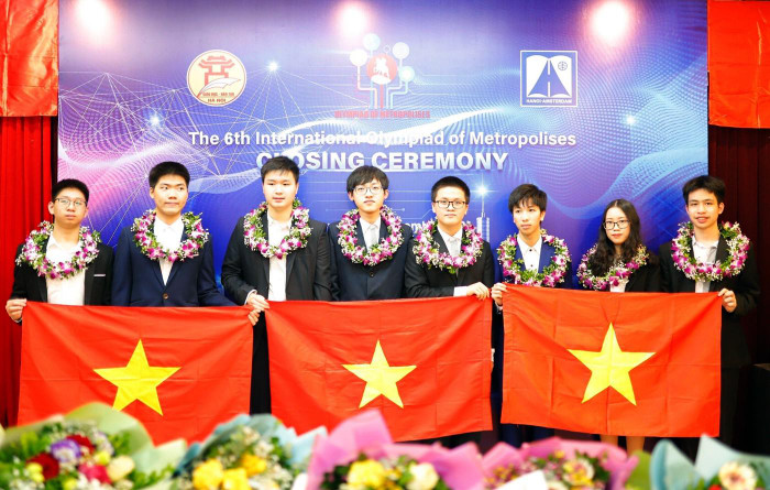 Các em học sinh Trường Trung học phổ thông chuyên Hà Nội - Amsterdam tham dự Cuộc thi Olympic quốc tế IOM lần thứ VI. Ảnh: NVCC. Các em học sinh Trường Trung học phổ thông chuyên Hà Nội - Amsterdam tham dự Cuộc thi Olympic quốc tế IOM lần thứ VI. Ảnh: NVCC.