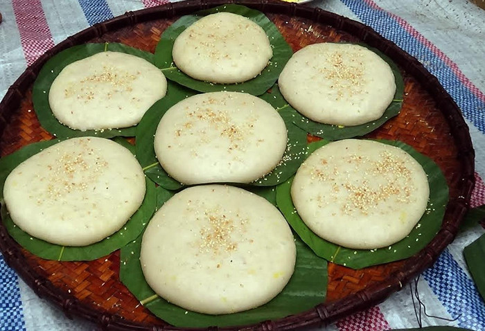 Bánh dày, món ăn không thể thiếu của người H'Mông trong dịp Tết. Ảnh: G.H. Bánh dày, món ăn không thể thiếu của người H'Mông trong dịp Tết. Ảnh: G.H.