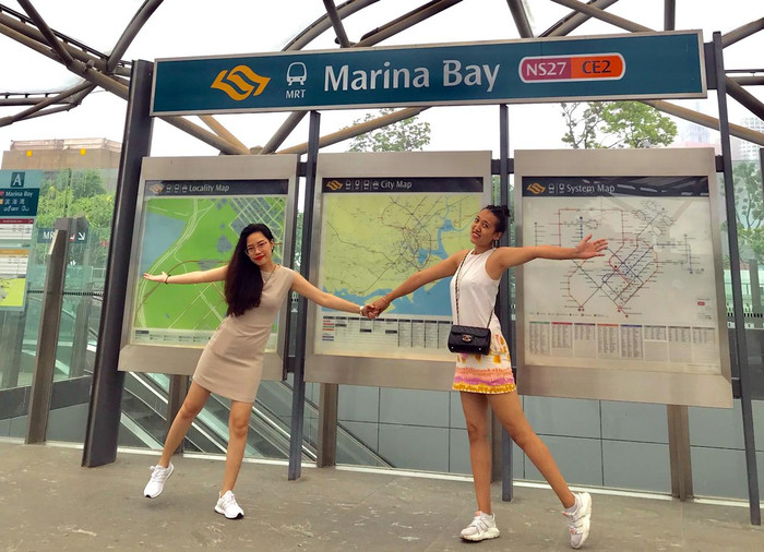 Bạn sinh viên cùng thực tập đến từ Nepal đã giúp đỡ Khánh Linh trau dồi thêm ngoại ngữ. Ảnh: NVCC. Bạn sinh viên cùng thực tập đến từ Nepal đã giúp đỡ Khánh Linh trau dồi thêm ngoại ngữ. Ảnh: NVCC.