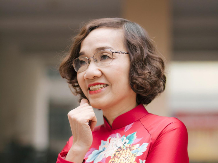 Cô Đặng Bích Hà: "Nhiều giáo viên bản ngữ nói chưa tốt, hoặc nói tốt nhưng ngữ pháp kém, không tâm huyết, hoặc kỹ năng sư phạm không cao do chưa qua các trường lớp đào tạo". Ảnh: NVCC. Cô Đặng Bích Hà: "Nhiều giáo viên bản ngữ nói chưa tốt, hoặc nói tốt nhưng ngữ pháp kém, không tâm huyết, hoặc kỹ năng sư phạm không cao do chưa qua các trường lớp đào tạo". Ảnh: NVCC.