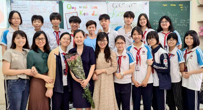 Cô Thảo nói: &quot;Trong dạy học, tôi xây dựng mục tiêu với từng cá nhân, giúp các em phát huy khả năng sở trường tốt hơn dựa trên những điểm mạnh&quot;. Ảnh: NVCC.