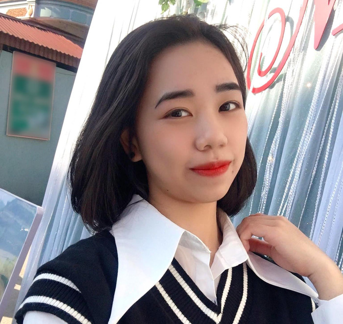 Sinh viên Trần Thị Hòa cho biết,Trường Đại học Kinh tế và Quản trị kinh doanh (Đại học Thái Nguyên) có nhiều thầy cô được đào tạo ở nước ngoài về nên chất lượng giảng dạy rất tốt. Ảnh: NVCC. Sinh viên Trần Thị Hòa cho biết,Trường Đại học Kinh tế và Quản trị kinh doanh (Đại học Thái Nguyên) có nhiều thầy cô được đào tạo ở nước ngoài về nên chất lượng giảng dạy rất tốt. Ảnh: NVCC.