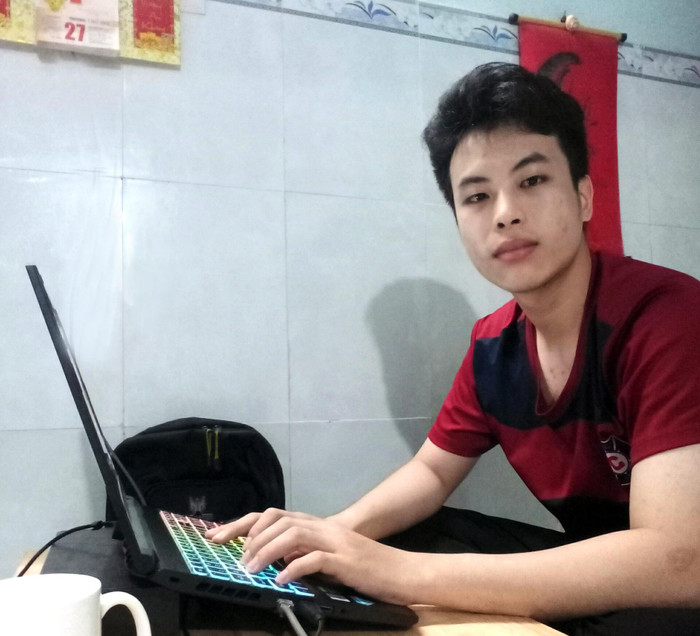 Võ Thanh Đô: "Em nghĩ học cao đẳng cũng tốt, không nhất thiết phải vào đại học, quan trọng nhất là mình được đào tạo thế nào, năng lực của mình có đáp ứng được nhu cầu công việc hay không". Ảnh: NVCC. Võ Thanh Đô: "Em nghĩ học cao đẳng cũng tốt, không nhất thiết phải vào đại học, quan trọng nhất là mình được đào tạo thế nào, năng lực của mình có đáp ứng được nhu cầu công việc hay không". Ảnh: NVCC.