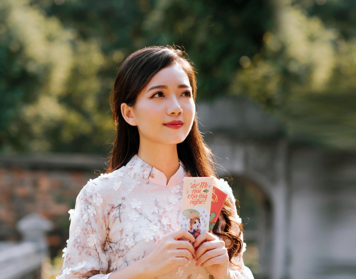 Cô Hồng Anh cho biết: “Năm 2008, tôi là học sinh duy nhất của lớp 12 Toán 1 đăng ký hồ sơ thi vào Trường Đại học Sư Phạm Hà Nội". Ảnh: Nhân vật cung cấp.