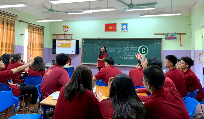 Các em học sinh của Trường Trung học phổ thông Nguyễn Bỉnh Khiêm trong giờ học. Ảnh minh họa: Tùng Dương. Các em học sinh của Trường Trung học phổ thông Nguyễn Bỉnh Khiêm trong giờ học. Ảnh minh họa: Tùng Dương.