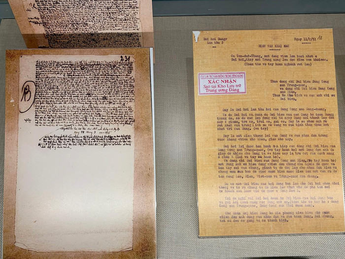 Nghị quyết Chính trị của Đại hội đại biểu lần thứ 1 Đảng Cộng sản Đông Dương họp tại Ma Cao (Trung Quốc) ngày 28/03/1935. Đại hội quyết định những vấn đề cơ bản: Củng cố và phát triển Đảng; Đẩy mạnh cuộc vận động quần chúng; Mở rộng tuyên truyền chống đế quốc, chống chiến tranh. Ảnh: Tùng Dương.