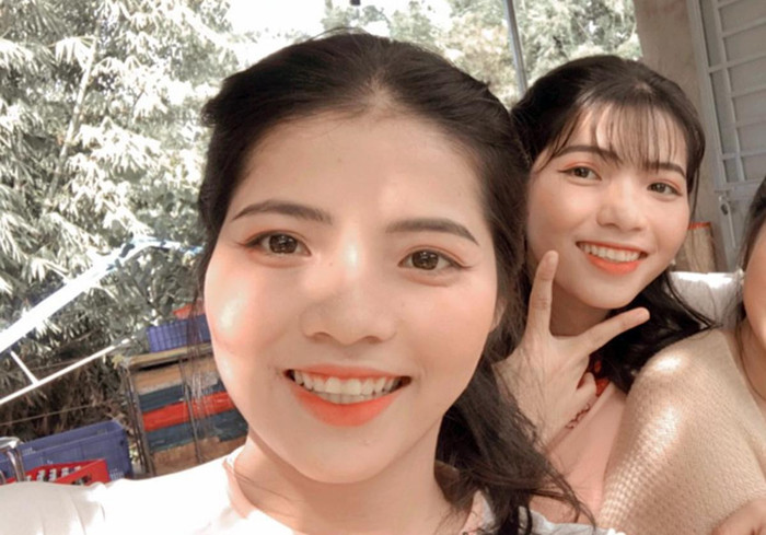 Em Phạm Thị Hồng Anh, tỉnh Đồng Nai - Thủ khoa đầu vào khối A Trường Cao đẳng Viễn Đông năm học 2020 - 2021. Ảnh: (NVCC). Em Phạm Thị Hồng Anh, tỉnh Đồng Nai - Thủ khoa đầu vào khối A Trường Cao đẳng Viễn Đông năm học 2020 - 2021. Ảnh: (NVCC).