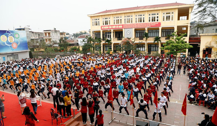 Học sinh Trường Trung học phổ thông Trần Nguyên Hãn (Hải Phòng) trong giờ ngoại khóa. Ảnh: NVCC.