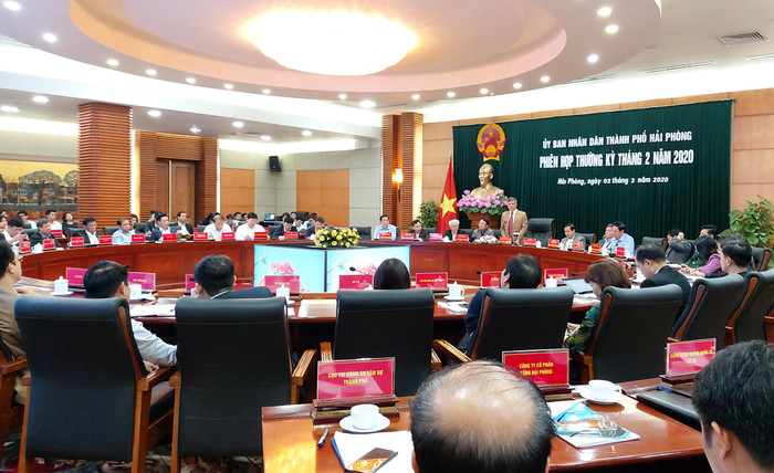 Ông Nguyễn Xuân Bình cho rằng, việc tặng quà là thể hiện lòng biết ơn của lãnh đạo thành phố Hải Phòng với nhân dân (Ảnh: Lã Tiến) Ông Nguyễn Xuân Bình cho rằng, việc tặng quà là thể hiện lòng biết ơn của lãnh đạo thành phố Hải Phòng với nhân dân (Ảnh: Lã Tiến)