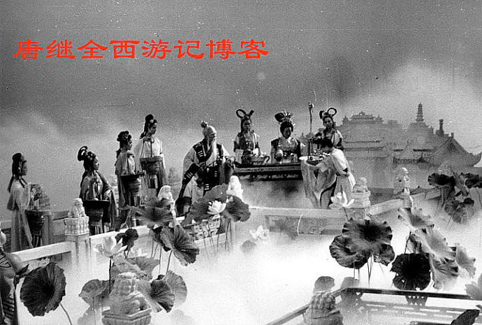 Cảnh quay tại hội bàn đào trên thiên đình. Cảnh quay tại hội bàn đào trên thiên đình.