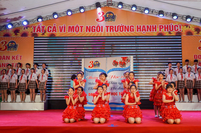 Các tiết mục văn nghệ đặc sắc tại lễ kỷ niệm (Ảnh: LH) Các tiết mục văn nghệ đặc sắc tại lễ kỷ niệm (Ảnh: LH)