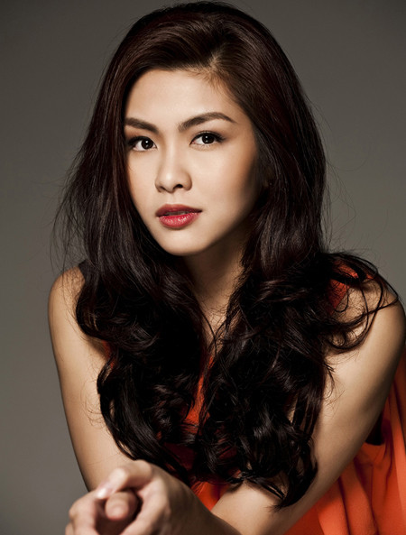 Tăng Thanh Hà rất đẹp, vẻ đẹp rạng ngời, cá tính. Tuy nhiên, dưới góc máy Phạm Hoài Nam, đôi khi thấy "cô Trúc" nồng nàn, bí ẩn lạ kỳ. (Ảnh: ngoisao) Tăng Thanh Hà rất đẹp, vẻ đẹp rạng ngời, cá tính. Tuy nhiên, dưới góc máy Phạm Hoài Nam, đôi khi thấy "cô Trúc" nồng nàn, bí ẩn lạ kỳ. (Ảnh: ngoisao)